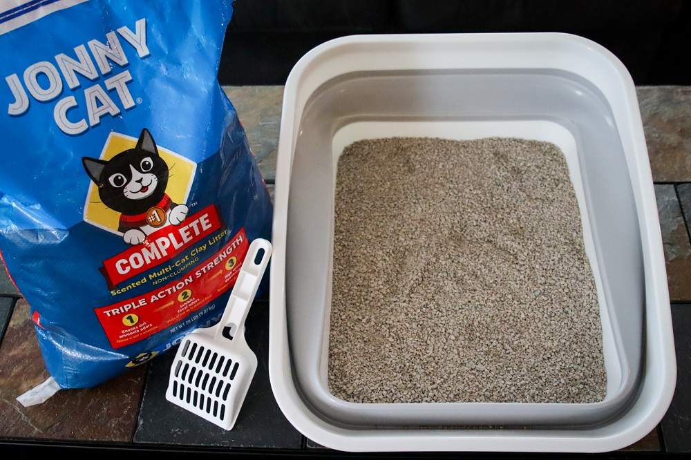 Jonny Cat Complete Scented Multi Cat Non Clumping Clay Litter