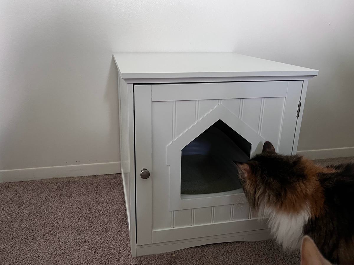 TRIXIE Wooden Cat Home & Litter Box Cover